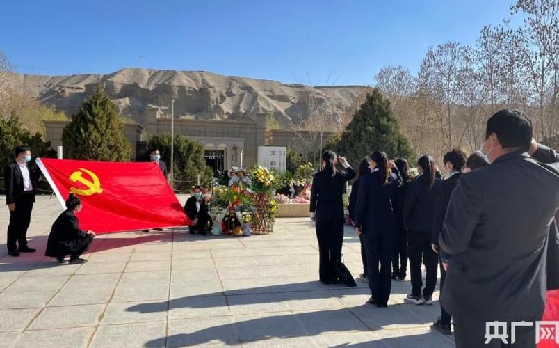 包含新疆维吾尔自治区和田地区墨玉县累计报告死亡病例16例的词条